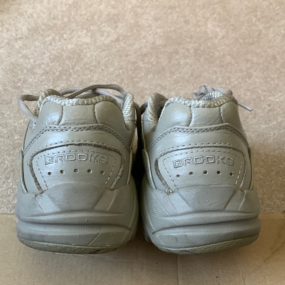 Brooks shoes Addiction Walker - Picture 2 of 6